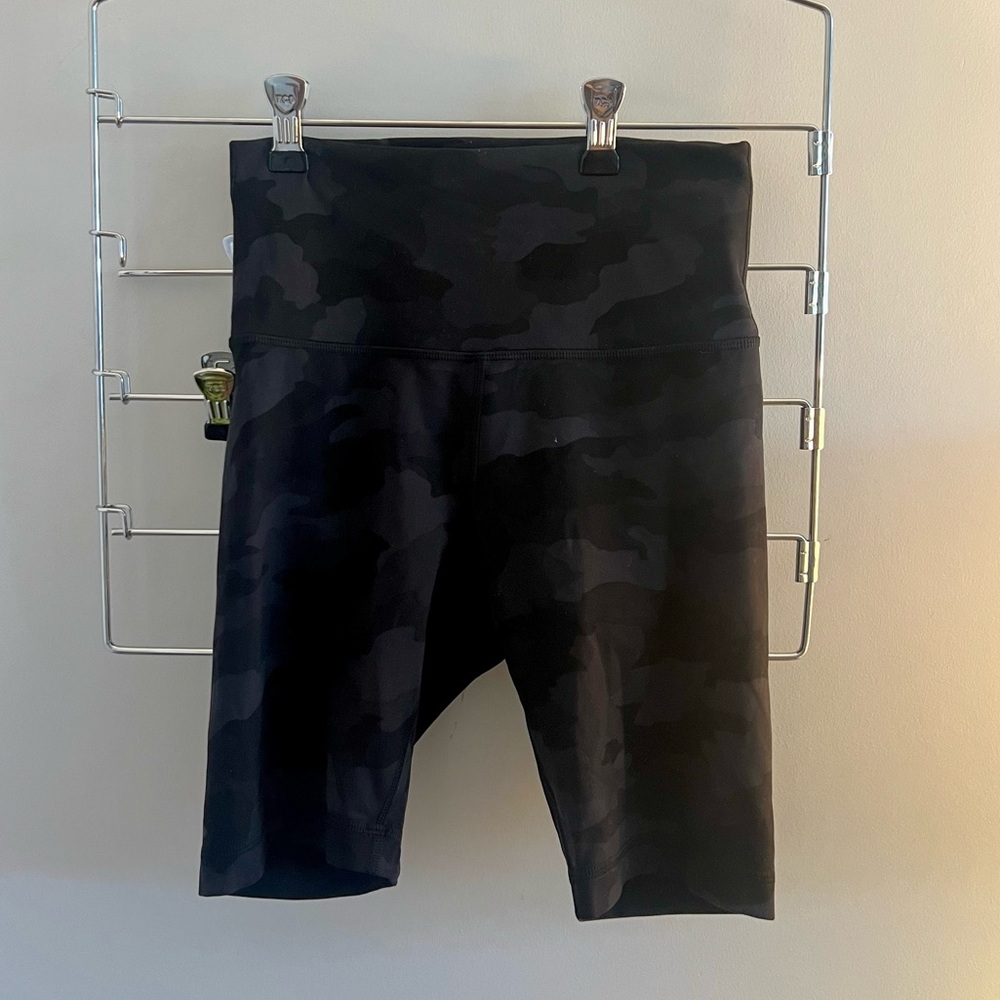 Lululemon Wunder Train High-Rise Shorts